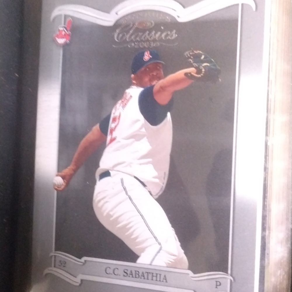 Baseball Cards Album - Picture 6 of 8